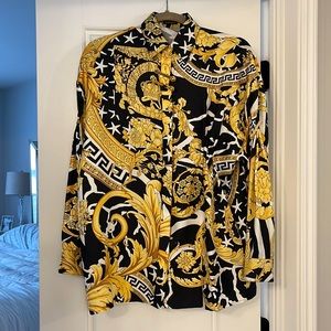 VERSACE BAROQUE SILK OVERSIZED BUTTON UP- size 38